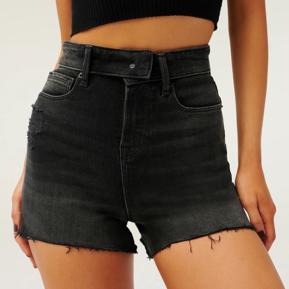 Good American Bombshell Short size 8 NWT